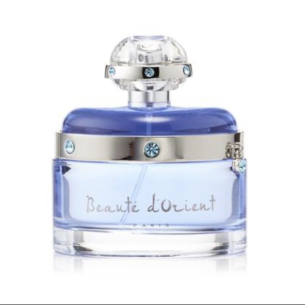 NWOT- Beaute d’Orient by Johan B
